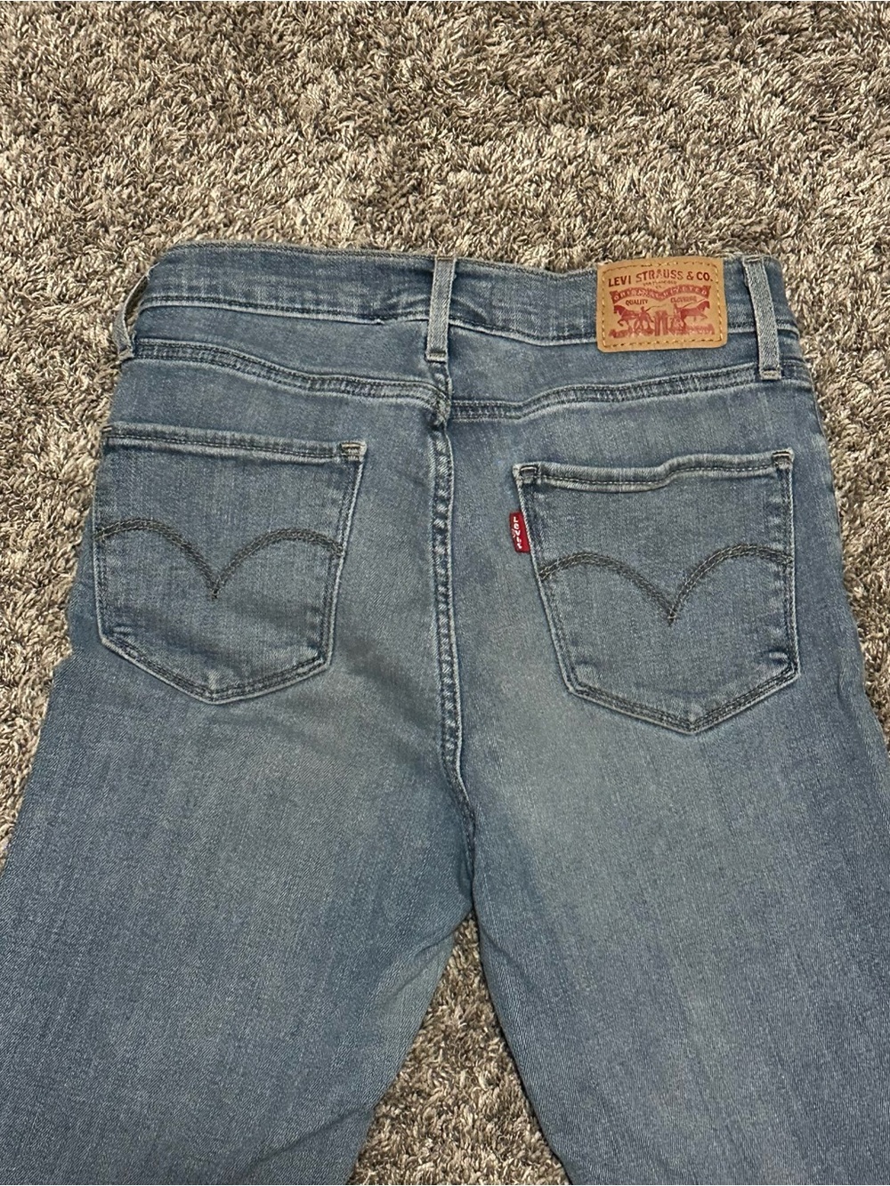 Levi's Women's Light Blue high rise Straight-Leg Distressed Jeans - Picture 4 of 10